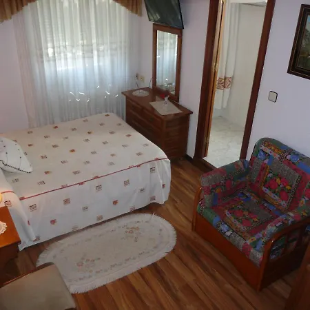Roiz Hotel 2*