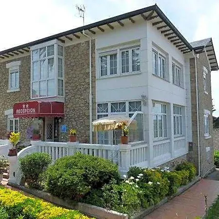 Roiz Hotel