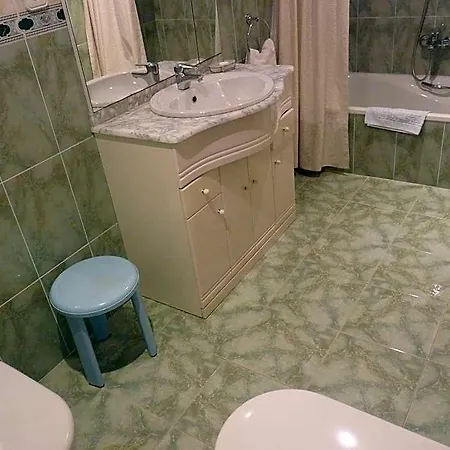 Roiz Hotel